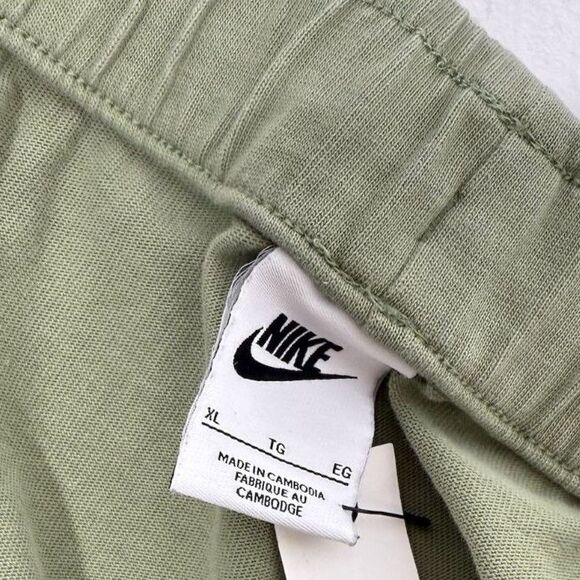 Nike Sportswear Women's Easy Joggers - sage green - Picture 4 of 6